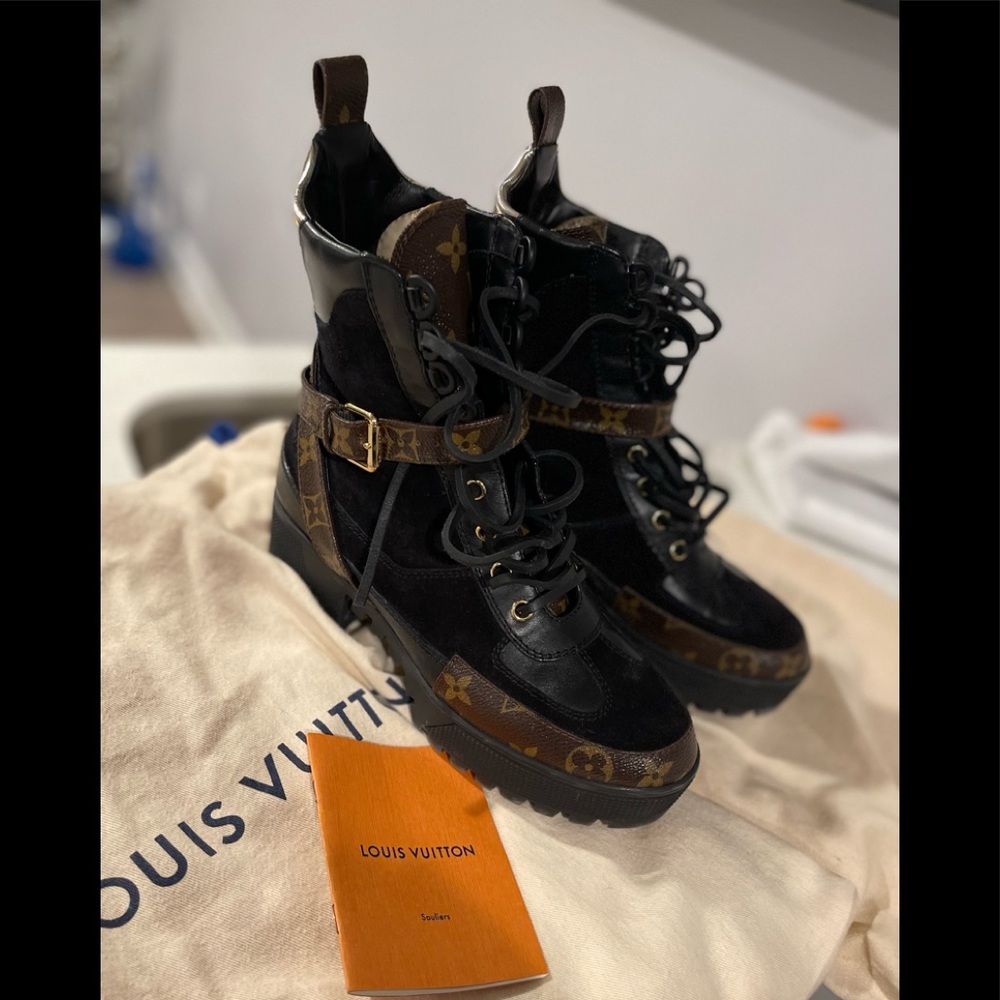 Louis Vuitton Desert boots monogram size 37 woman’s